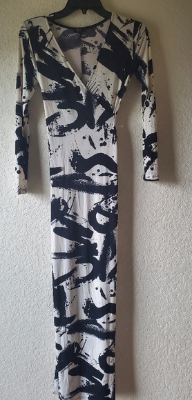 luz Dresses & Skirts - Long Wrap Maxi Dress